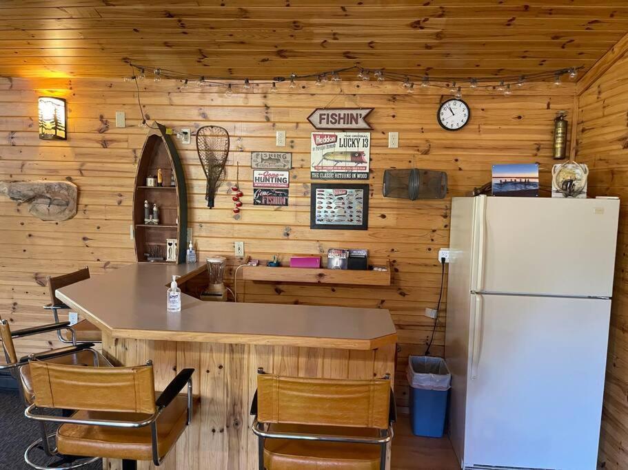 Hideaway Lodge: Big Elk Lodge 8Bd/8Bth, Sleeps 36 Indian River Exterior foto